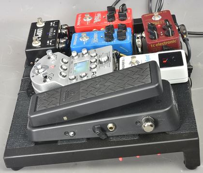 various-Pedaltrain with TC Zoom etc effects